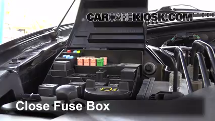 Blown Fuse Check 2000-2006 Lincoln LS - 2004 Lincoln LS 3.0L V6